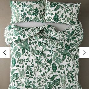 urban outfitters jungle duvet (queen)
